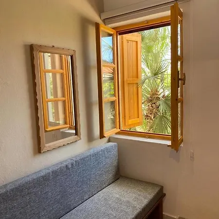 Old Town Hotel Dhermi